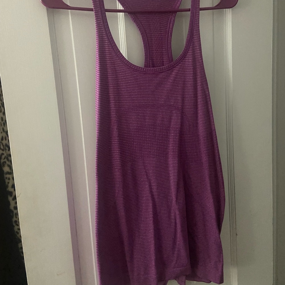 Lululemon tank